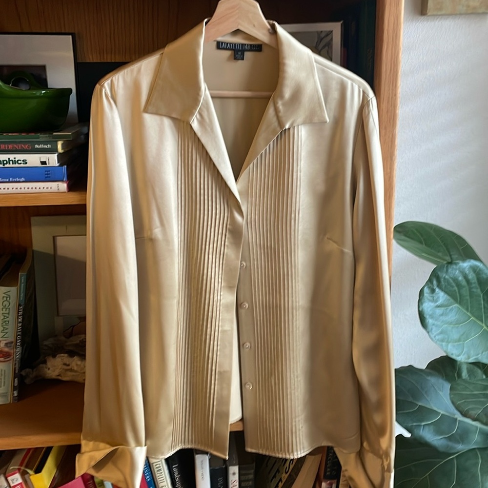 Gold Silk Blouse Long Sleeved Pleated Front Lafayette 148 New York